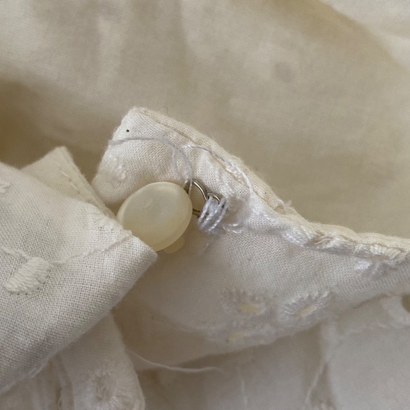 Ralph Lauren White Sleeveless Eyelet Button Back Top - Picture 8 of 15